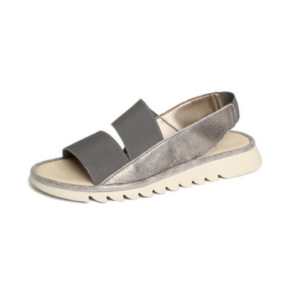 The FLEXX sandals